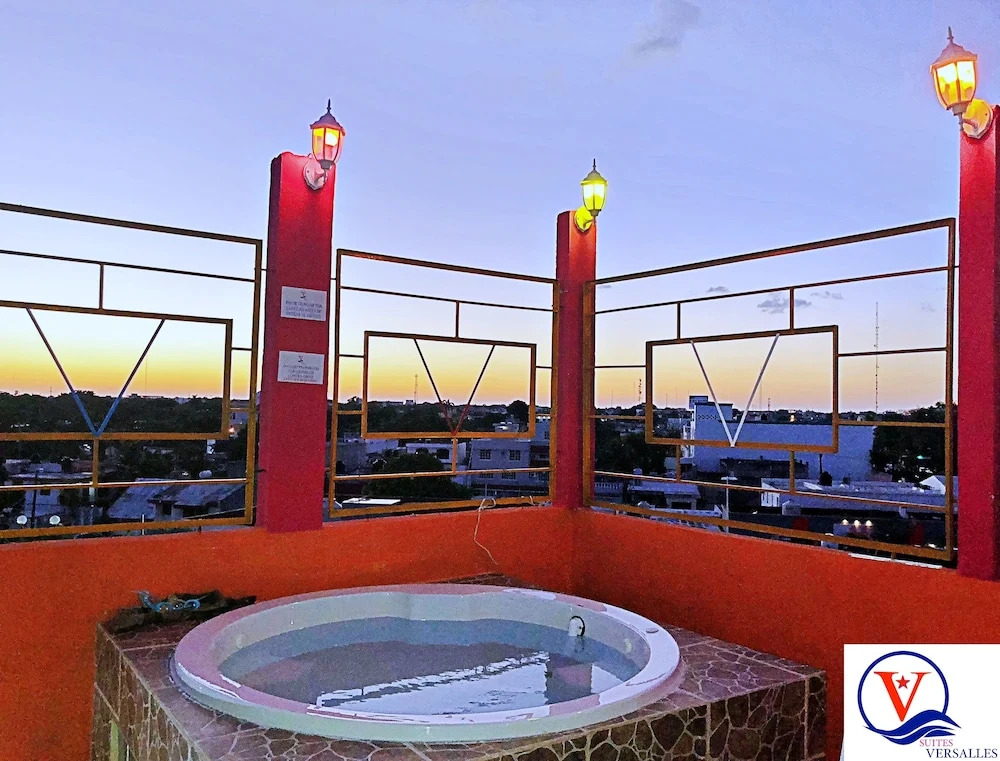 Hotel Versalles Suites