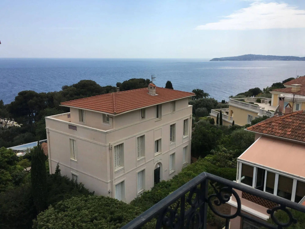Hotel Normandy