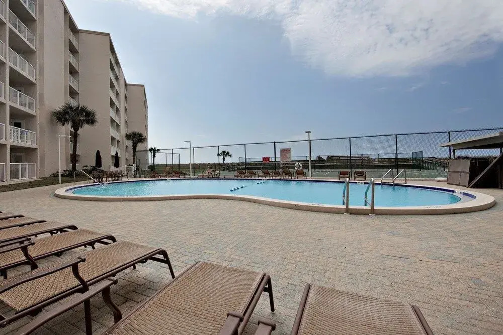 Gulf Shore Condo #116 - 2 Br condo by RedAwning
