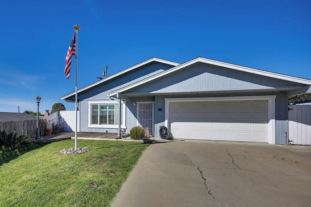 Large Yard & Fire Pit: Peaceful Arroyo Grande Home