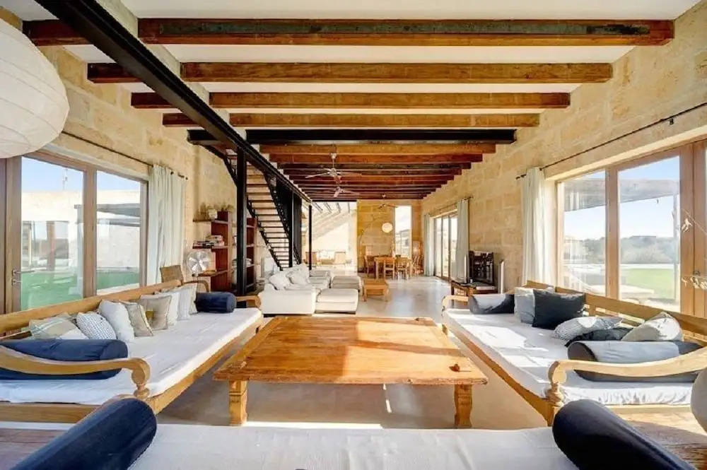 Residence by G Sa Curia Fosca