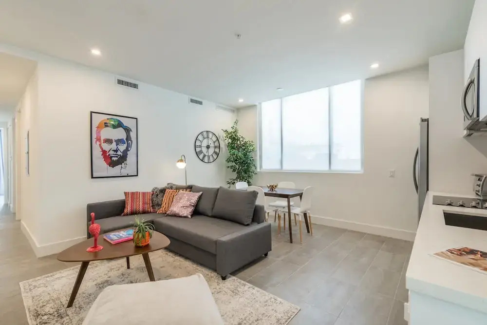 VHC Luxury Apartments 538 Apt. #202