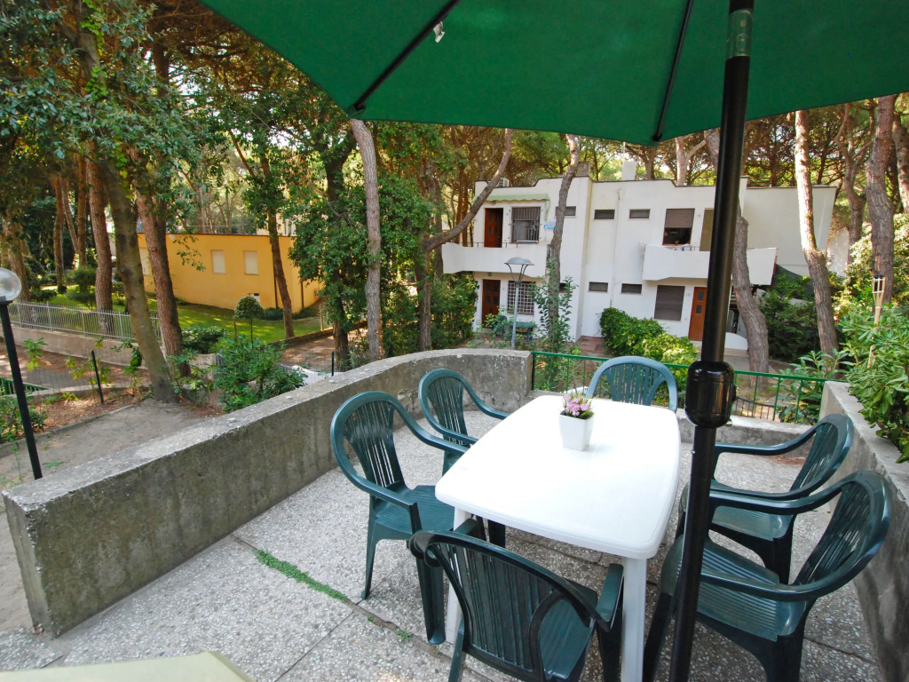 Villa Iota