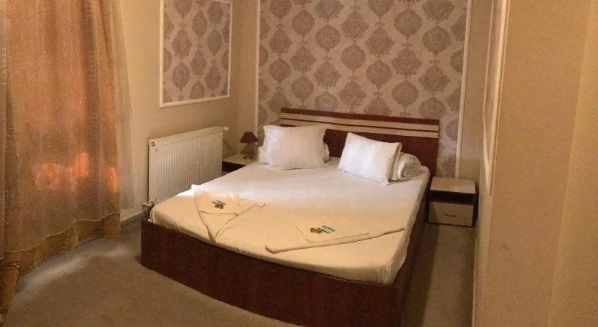 Hotel Lexus - Fost Cosmin