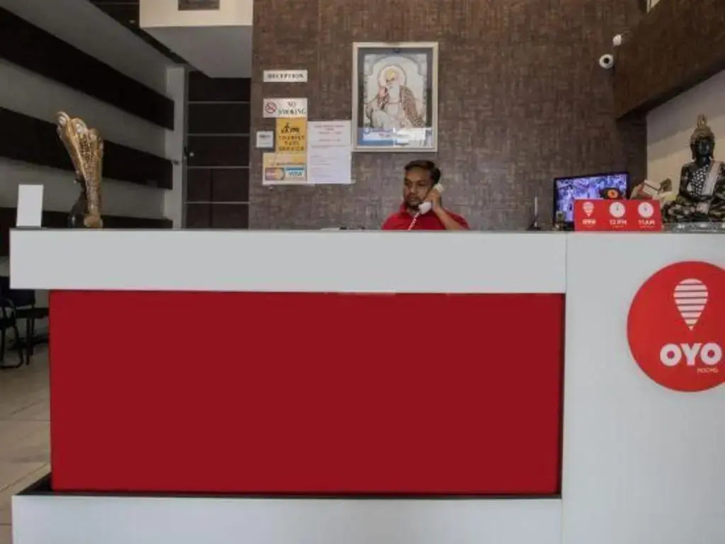 Capital O 4042 Hotel Mehar Residency