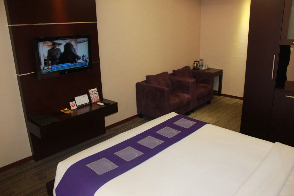 Metro Hotel