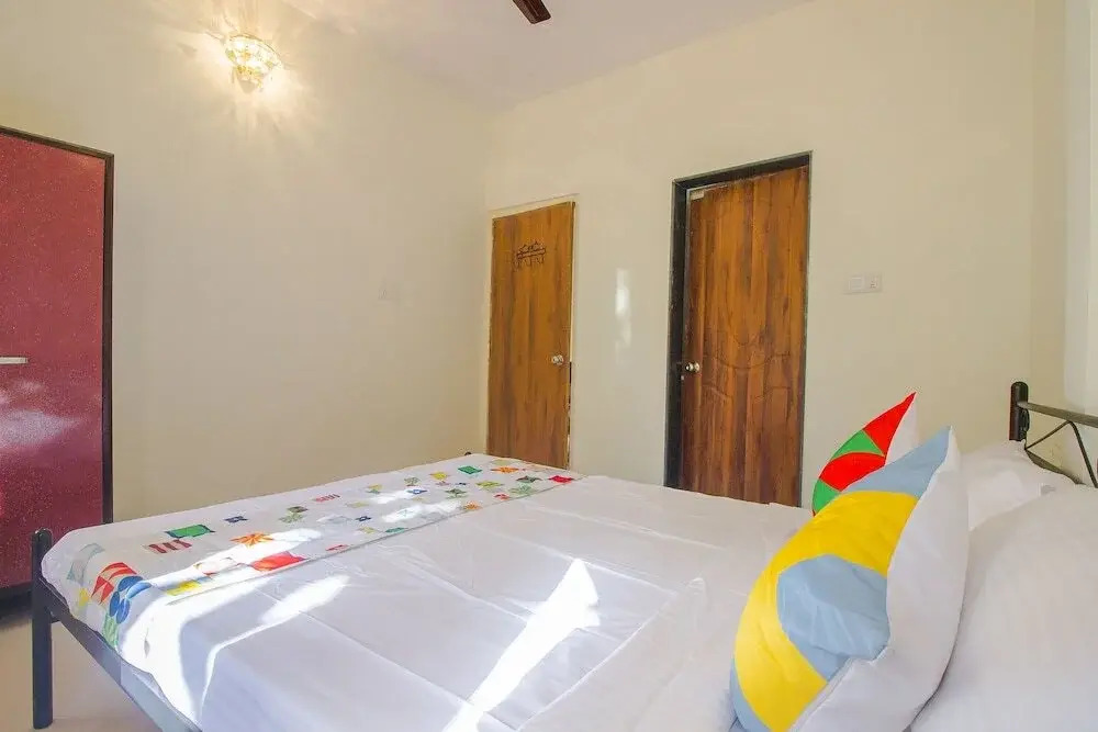 Home Spacious 3BHK By OYO Rooms