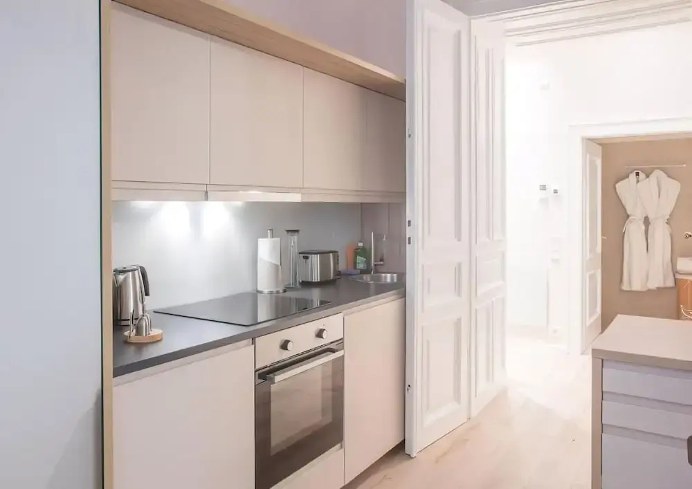 High Street Suites