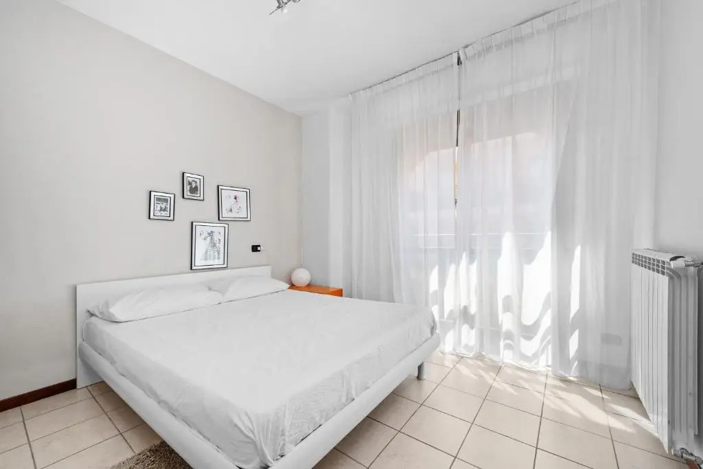 CasaCamelia 35, 3 BDRM with view Lake Como