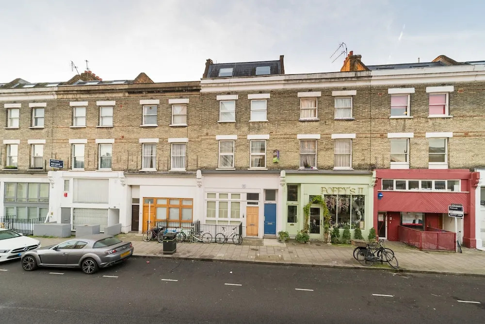 Beautiful West Ken One Bed Apartment