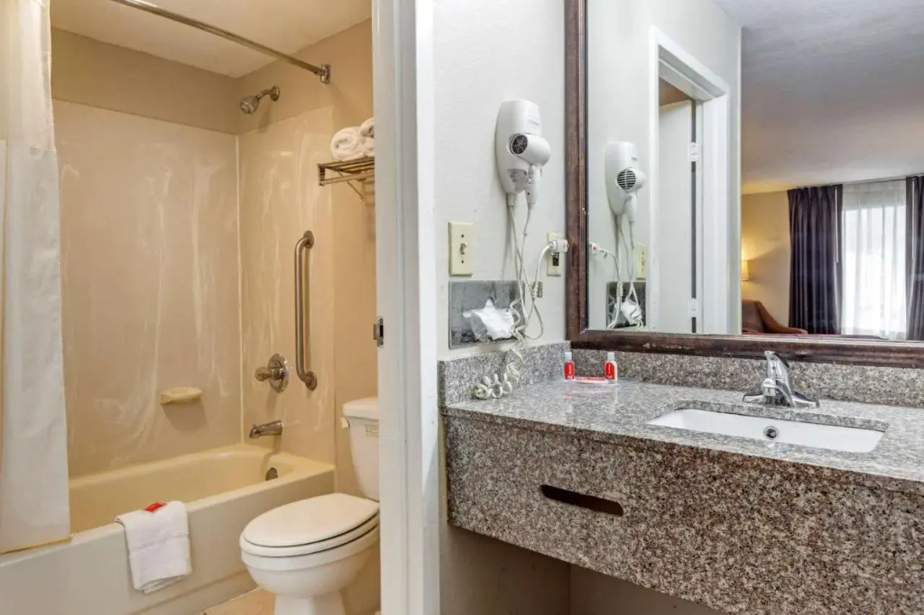 Fairfield Inn & Suites by Marriott Charleston North/Ashley Phosphate