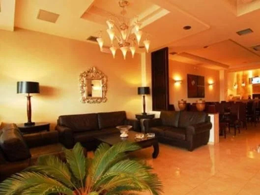 Central Hotel