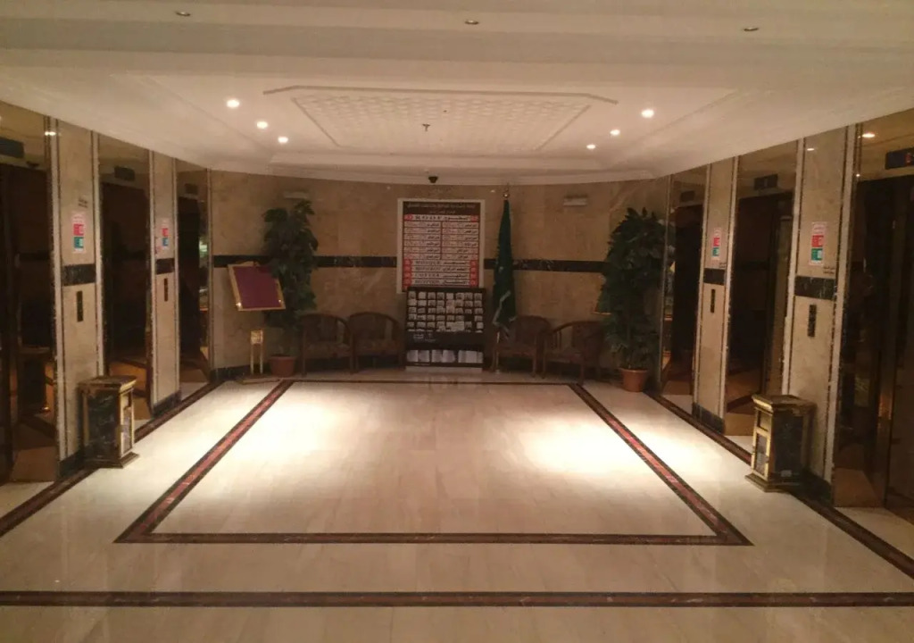 Patel Hotel