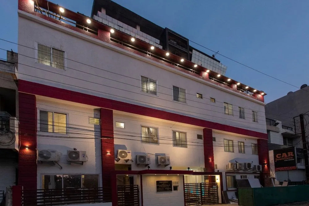 Oyo22734 Hotel Aarav 94
