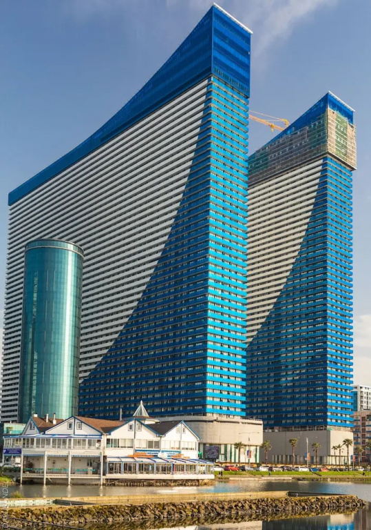 Orbi City - Sea View Aparthotel in Batumi