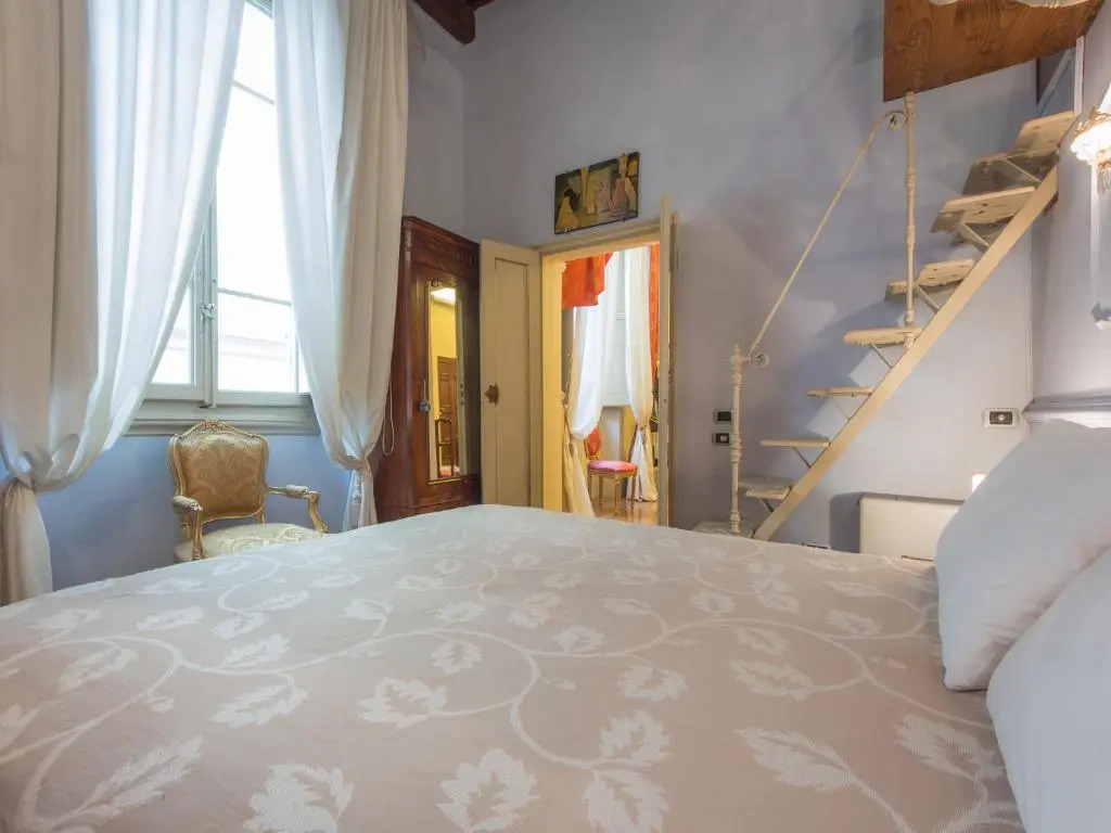 Apartments Florence - Orsanmichele view