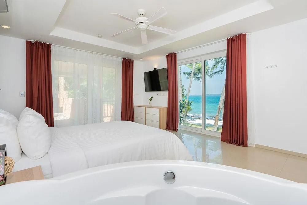 Coral Cove Beachfront Villa - Koh Chang