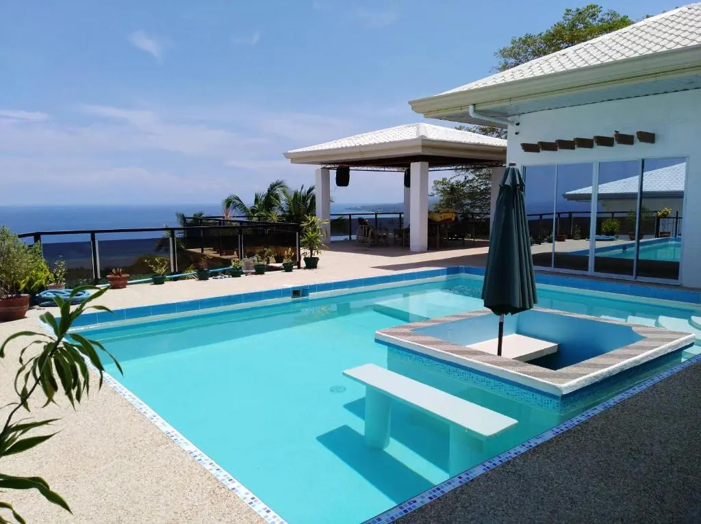 Seaview Mansion Dalaguete Apartment 4 -Family