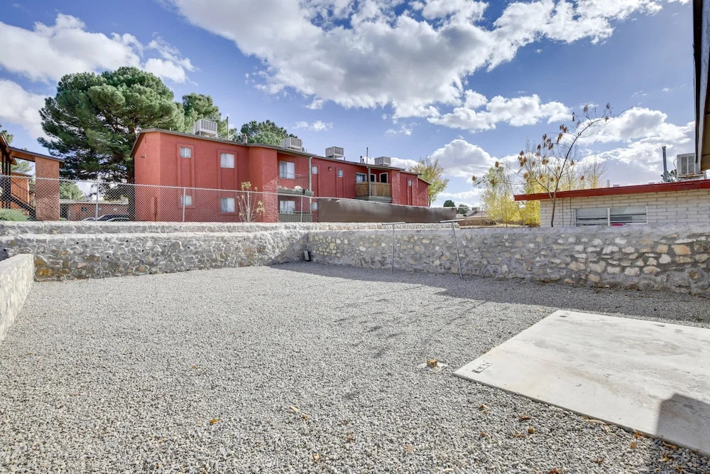 Updated El Paso Home - 14 Mi to Downtown!