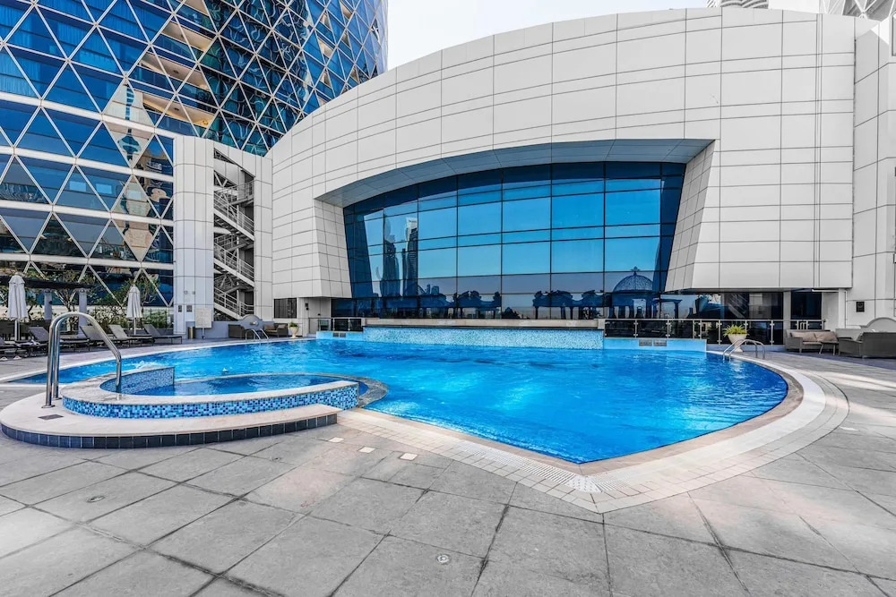 Well-furnished 3 Bedroom in Park Towers Difc