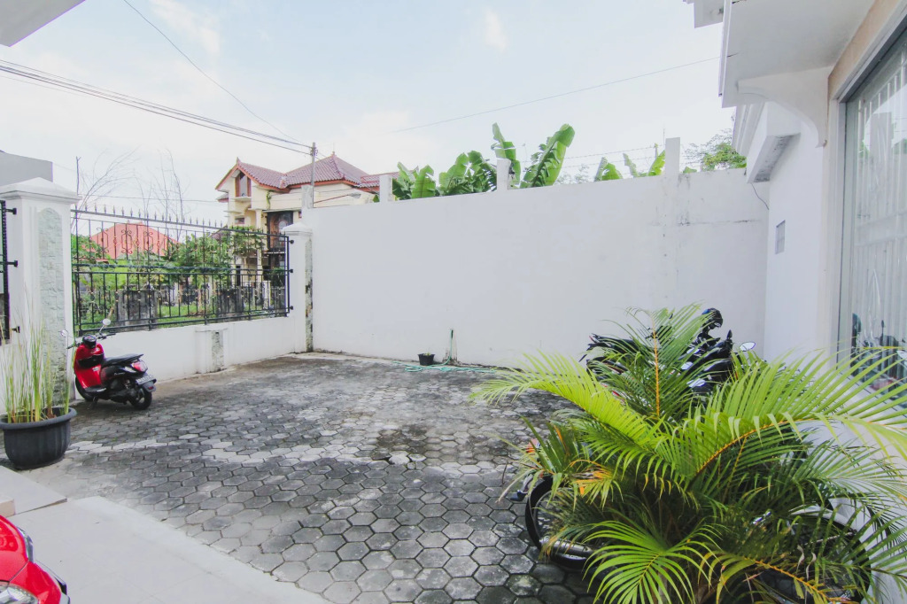 Collection O 1061 Aliya Homestay