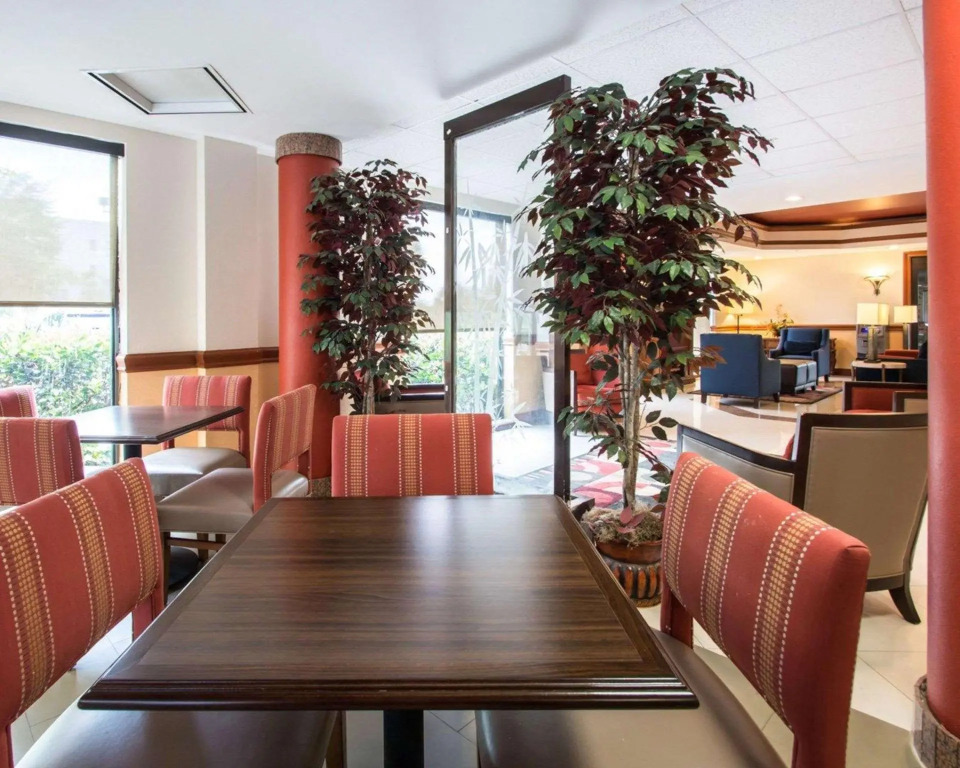Comfort Suites Fort Pierce I-95