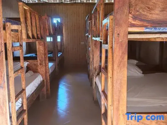 Sawa Sawa Beach Hotel&Backpacks