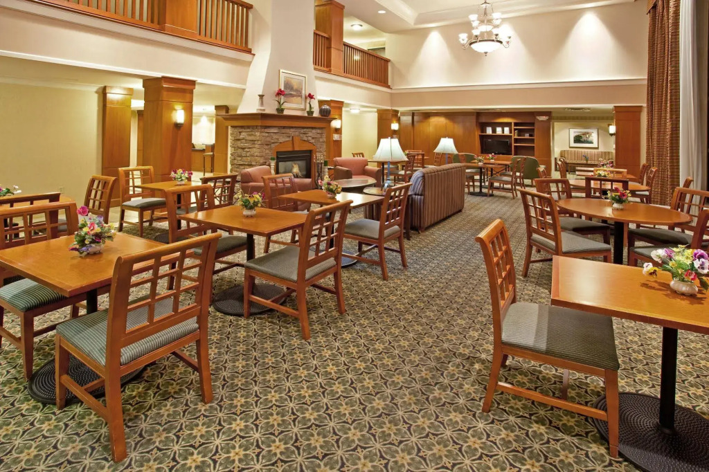 Homewood Suites by Hilton Aurora Naperville