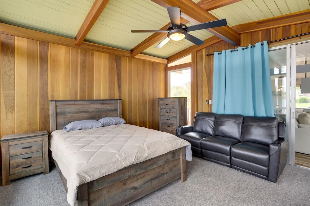 Riverfront Elkhart Rental: Deck & Ping Pong Table!