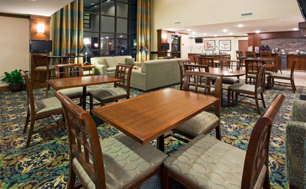 Staybridge Suites Milwaukee Airport South by IHG