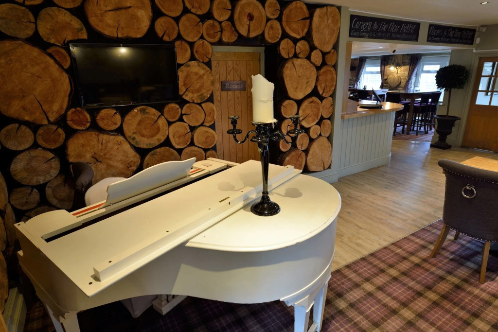 The New Hobbit Hotel Rooms