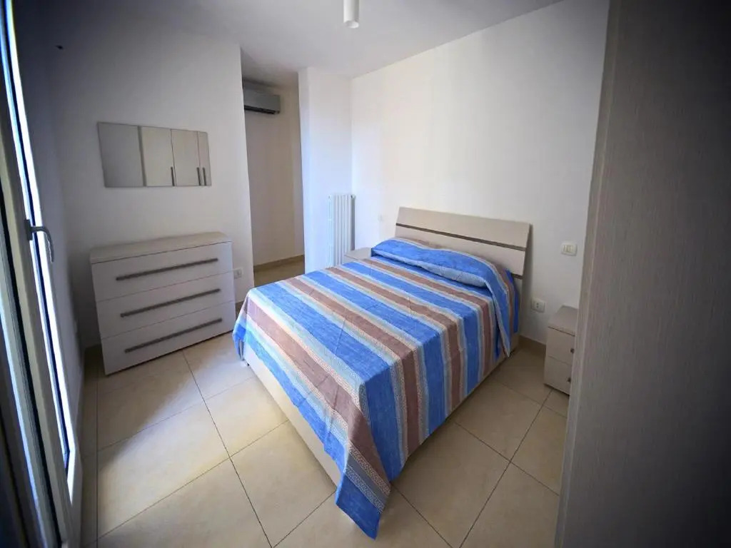 Leo Apartments