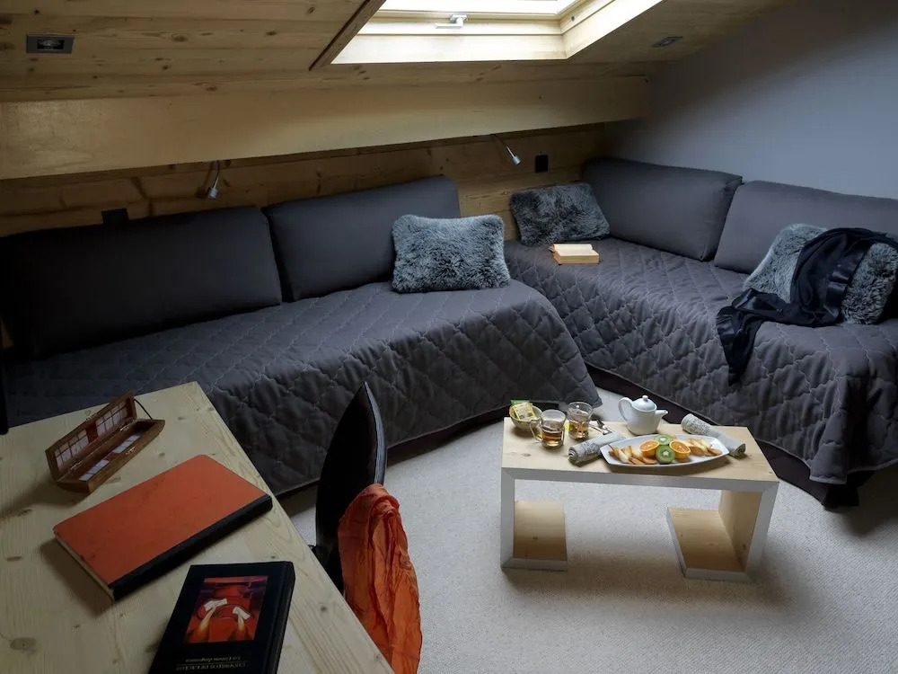 Chalet-Hôtel Les Rhodos