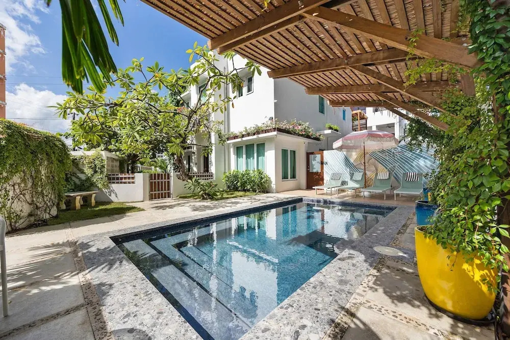 Condado Oasis Beachfront Access Pool