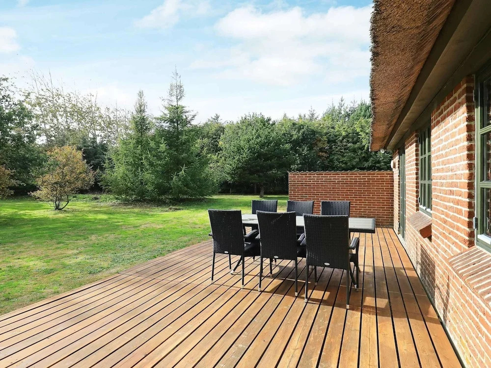 6 Person Holiday Home in Ulfborg