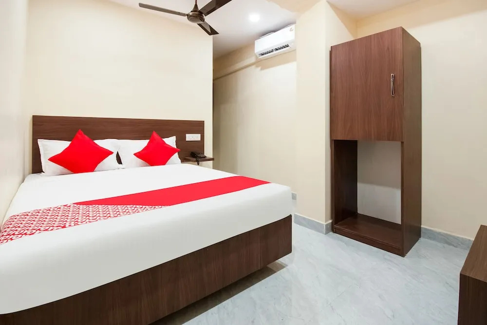Suryas Grand by OYO Rooms