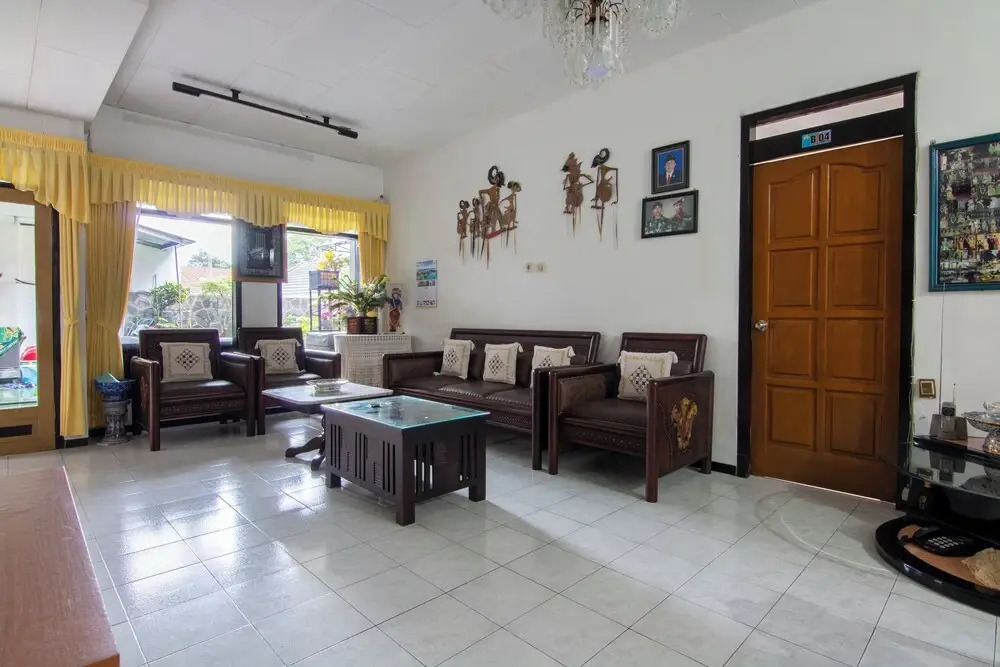 OYO 3067 Flamboyan Homestay Syariah