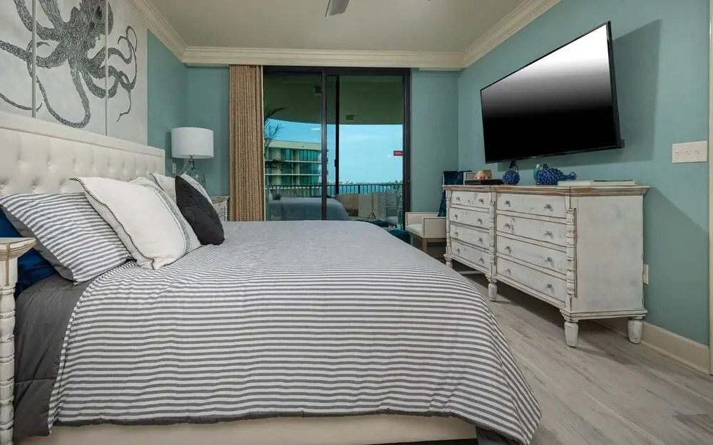 Phoenix On The Bay 1307 3 Bedroom Condo