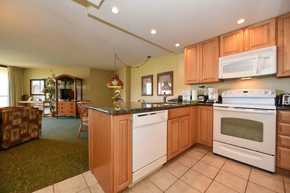 Kaanapali Shores 819 1 Bedroom Condo
