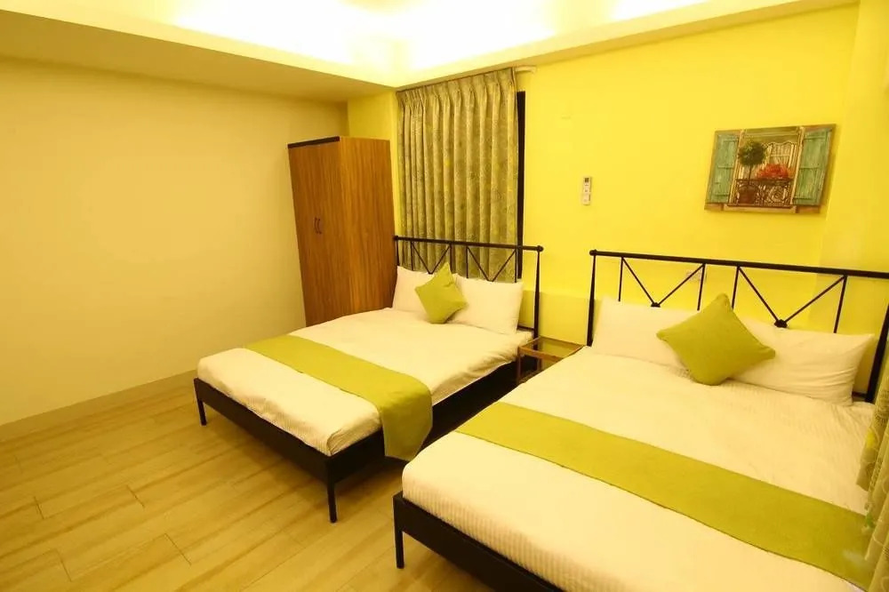 Happyday Guesthouse