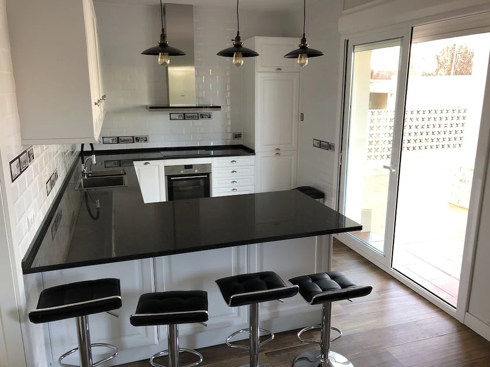 T&H Villa Miramar