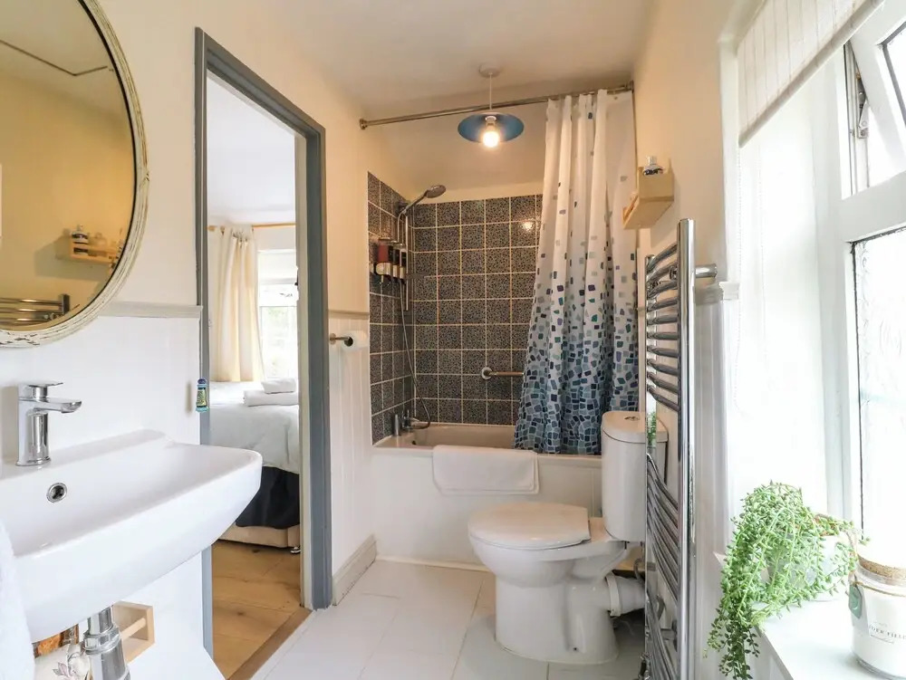 Periwinkle Cottage