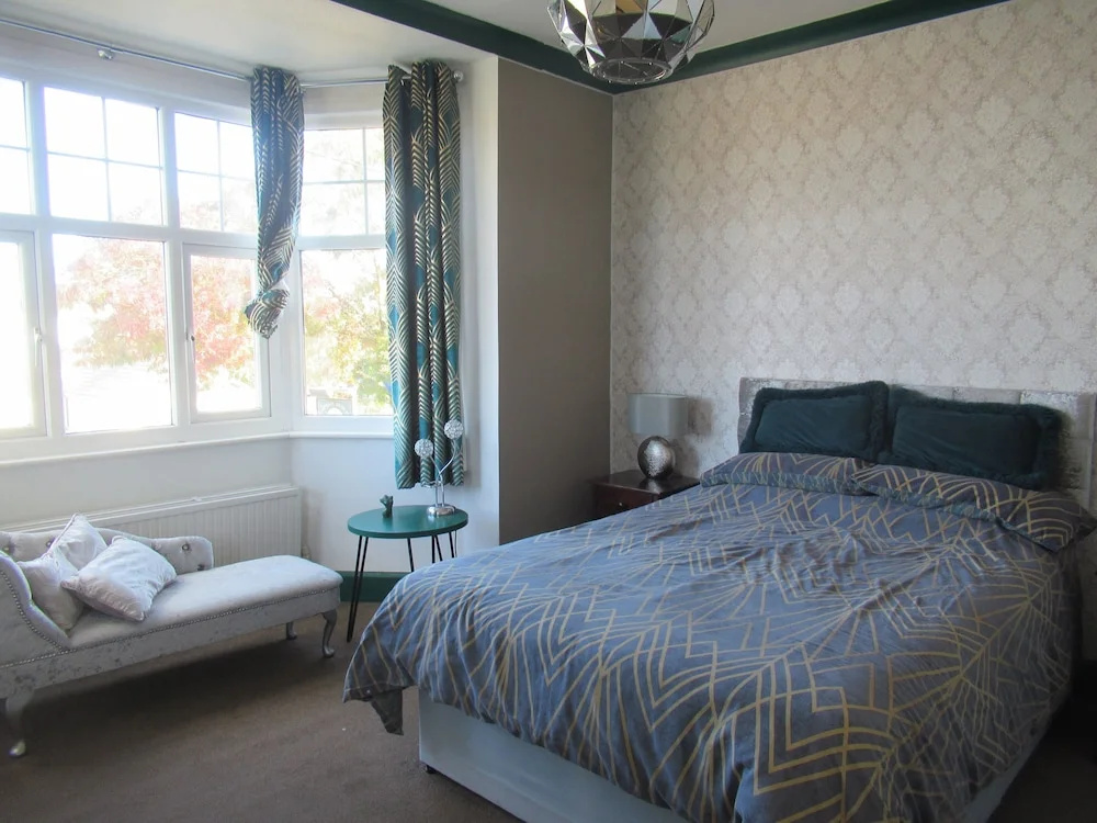 Captain Howey Hotel