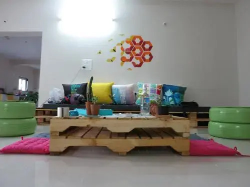 Beehive Hostel