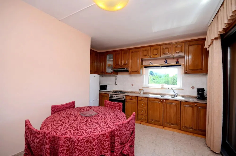 Apartment Leo