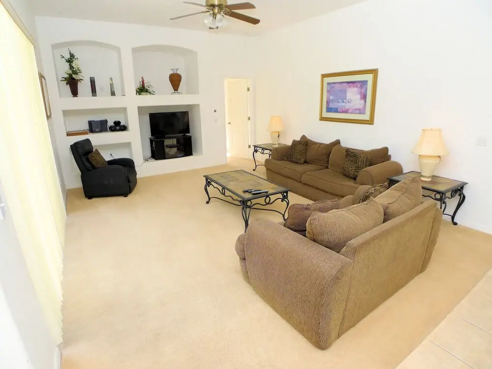 5 BED Pool Home ON Gated Community