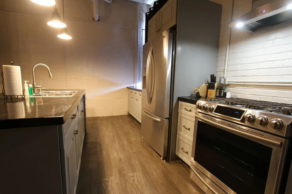 424 Gold Way- 3Bed/2Bath Apartment