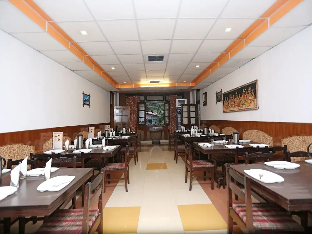 OYO Flagship 161 Highcourt Nainital