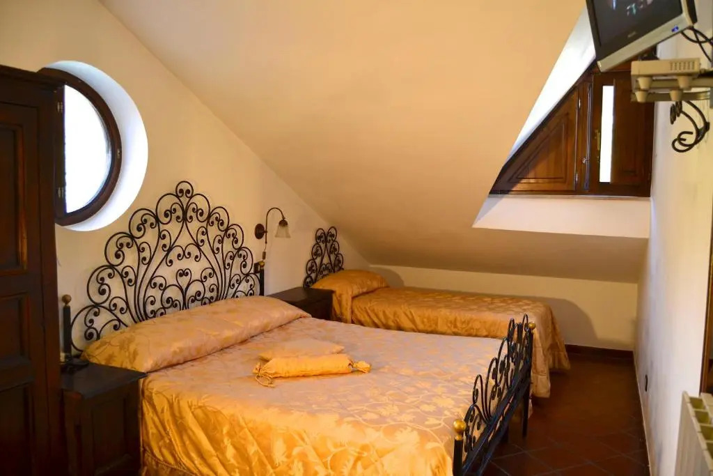 Hotel Bucaneve