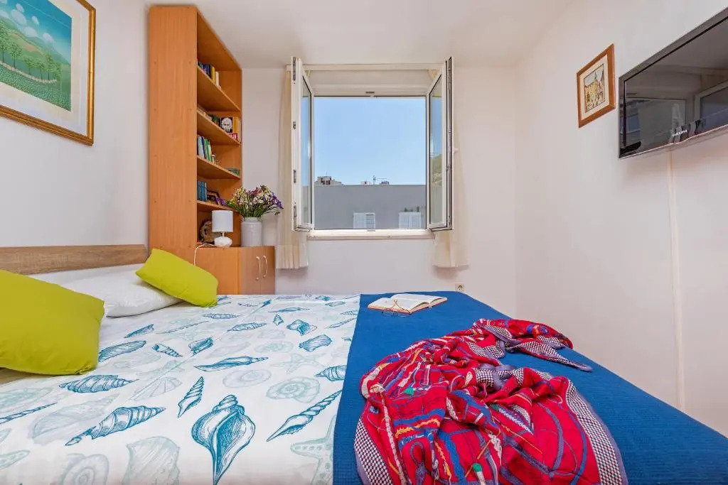 Apartments Summer Romance